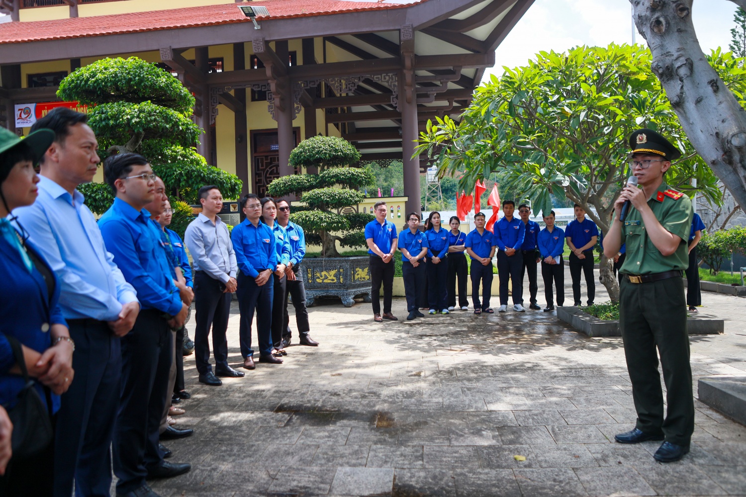 Tuổi trẻ BSR chung tay thực hiện hành trình tri ân trên vùng đất lịch sử Kon Tum Hành trình tri ân của tuổi trẻ BSR trên vùng đất lịch sử Kon Tum