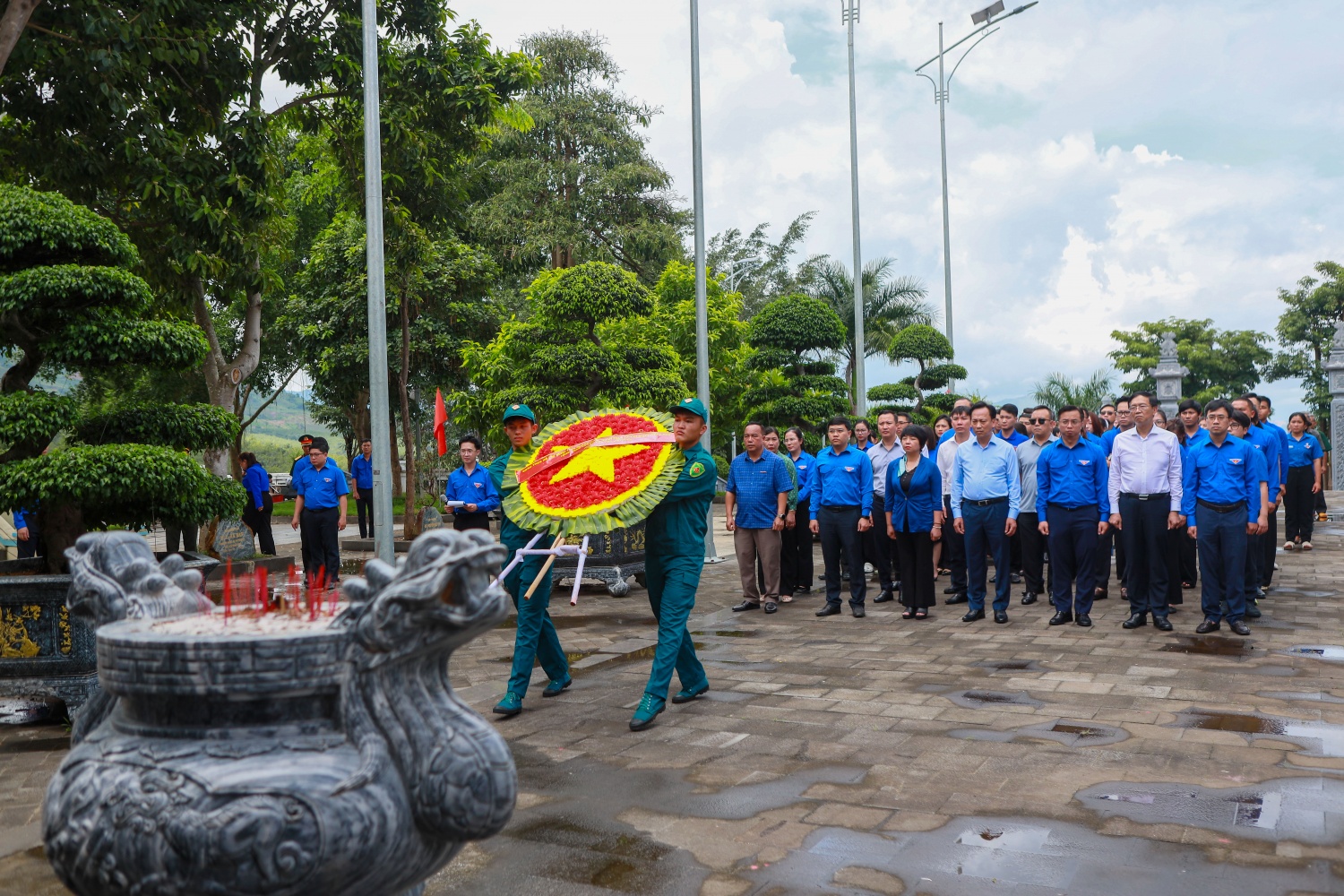 Hành trình tri ân của tuổi trẻ BSR trên vùng đất lịch sử Kon Tum Hành trình tri ân của tuổi trẻ BSR trên vùng đất lịch sử Kon Tum