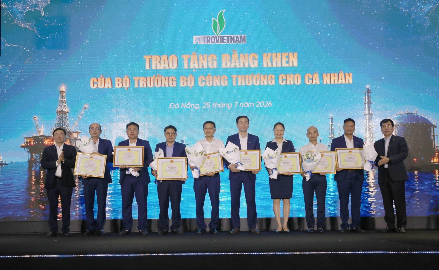 Nhìn lại những giải pháp ứng phó của Petrovietnam trước biến động Trung Đông