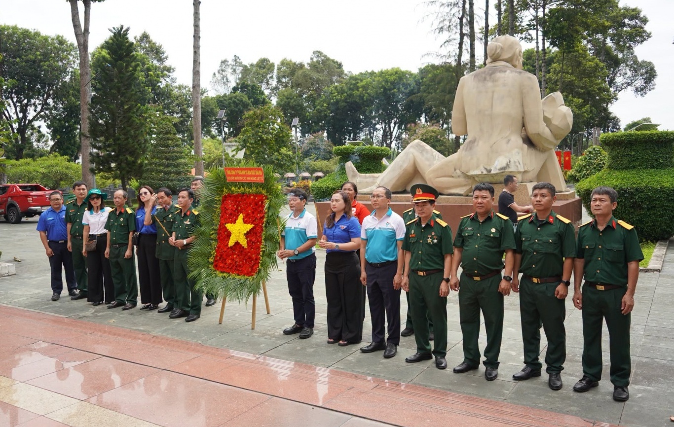 PVFCCo - Phú Mỹ lan tỏa đạo lý “Uống nước nhớ nguồn” nhân kỷ niệm Ngày Thương binh - Liệt sĩ