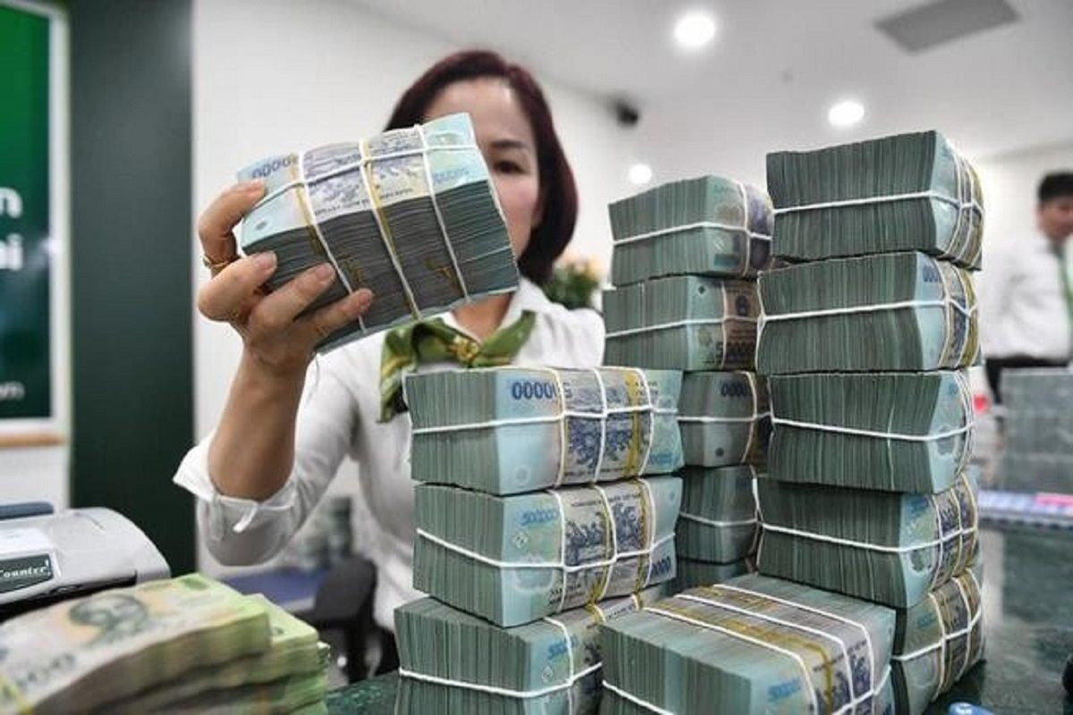 Tin tức kinh tế ngày 27/7: Người dân gửi hơn 10,82 triệu tỷ đồng vào ngân hàng