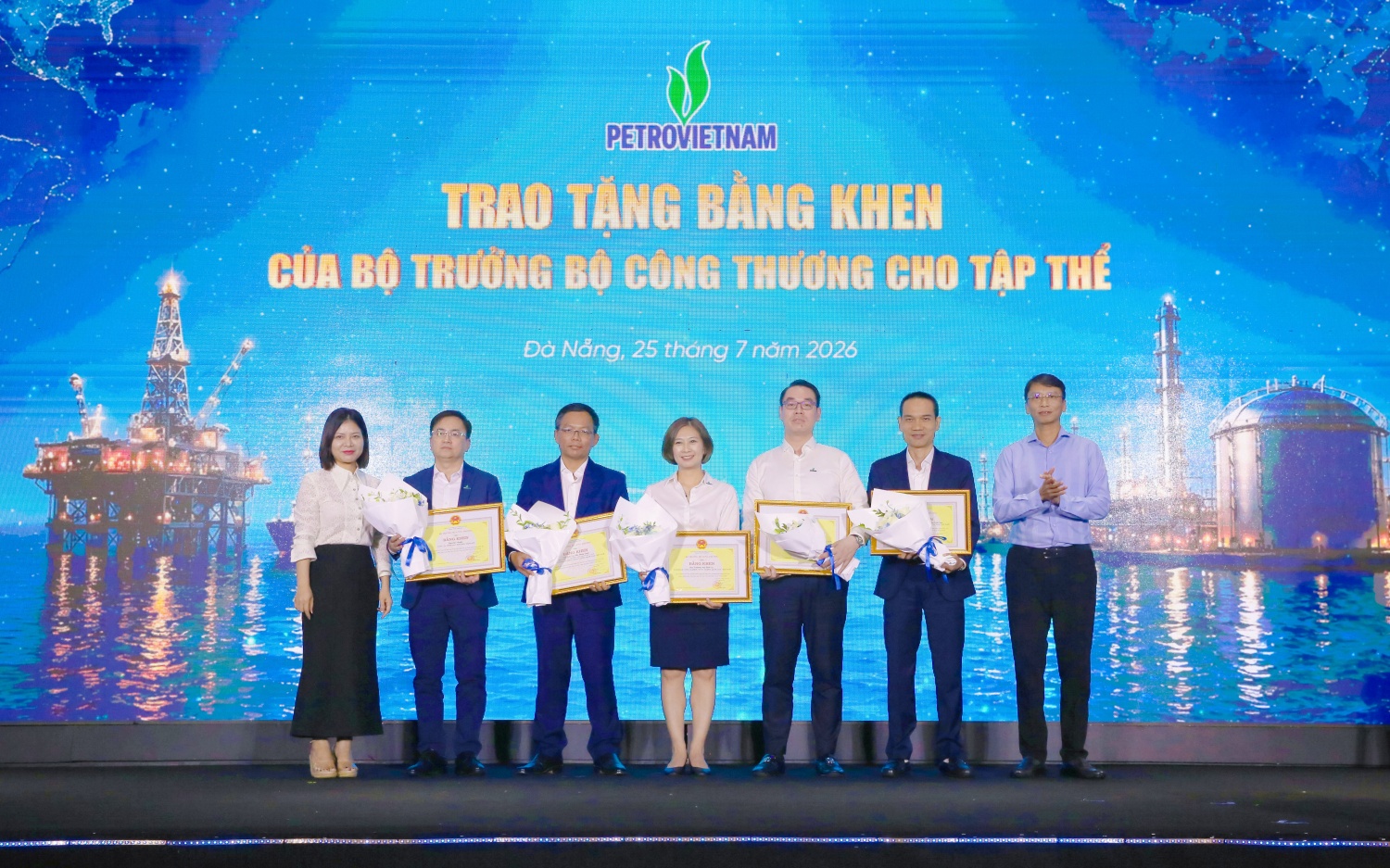 PVNDB được Bộ Công Thương khen thưởng vì thành tích bảo đảm nguồn cung xăng dầu