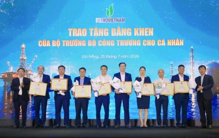 PVNDB được Bộ Công Thương khen thưởng vì thành tích bảo đảm nguồn cung xăng dầu