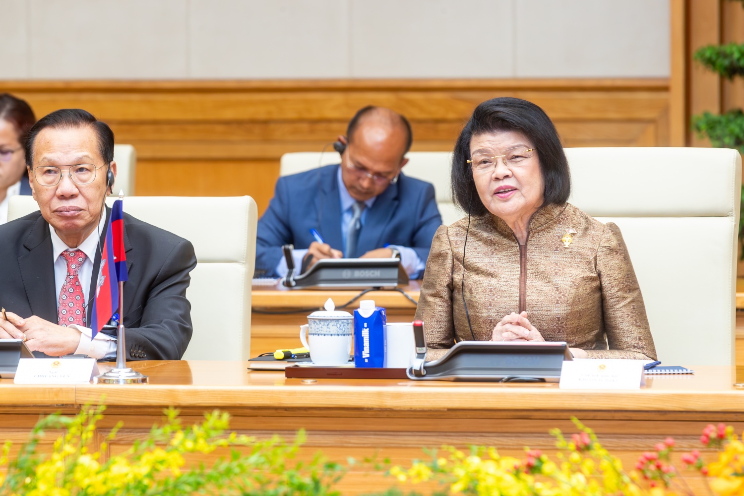 Thủ tướng Lê Minh Hưng hội kiến Chủ tịch Quốc hội Campuchia