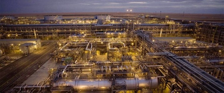 Saudi Aramco đóng cửa nhà máy lọc dầu sau vụ tấn công của Houthi