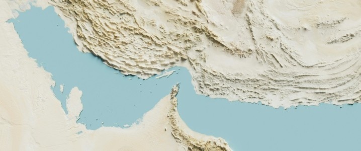 Houthi tấn công cơ sở của Aramco; Iran ra điều kiện với Mỹ để mở lại Hormuz