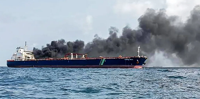 Điểm nóng Trung Đông ngày 31/7: Máy bay không người lái thiêu rụi hai tàu chở khí đốt tại Địa Trung Hải Điểm nóng Trung Đông ngày 31/7: Máy bay không người lái thiêu rụi hai tàu chở khí đốt tại Địa Trung Hải
