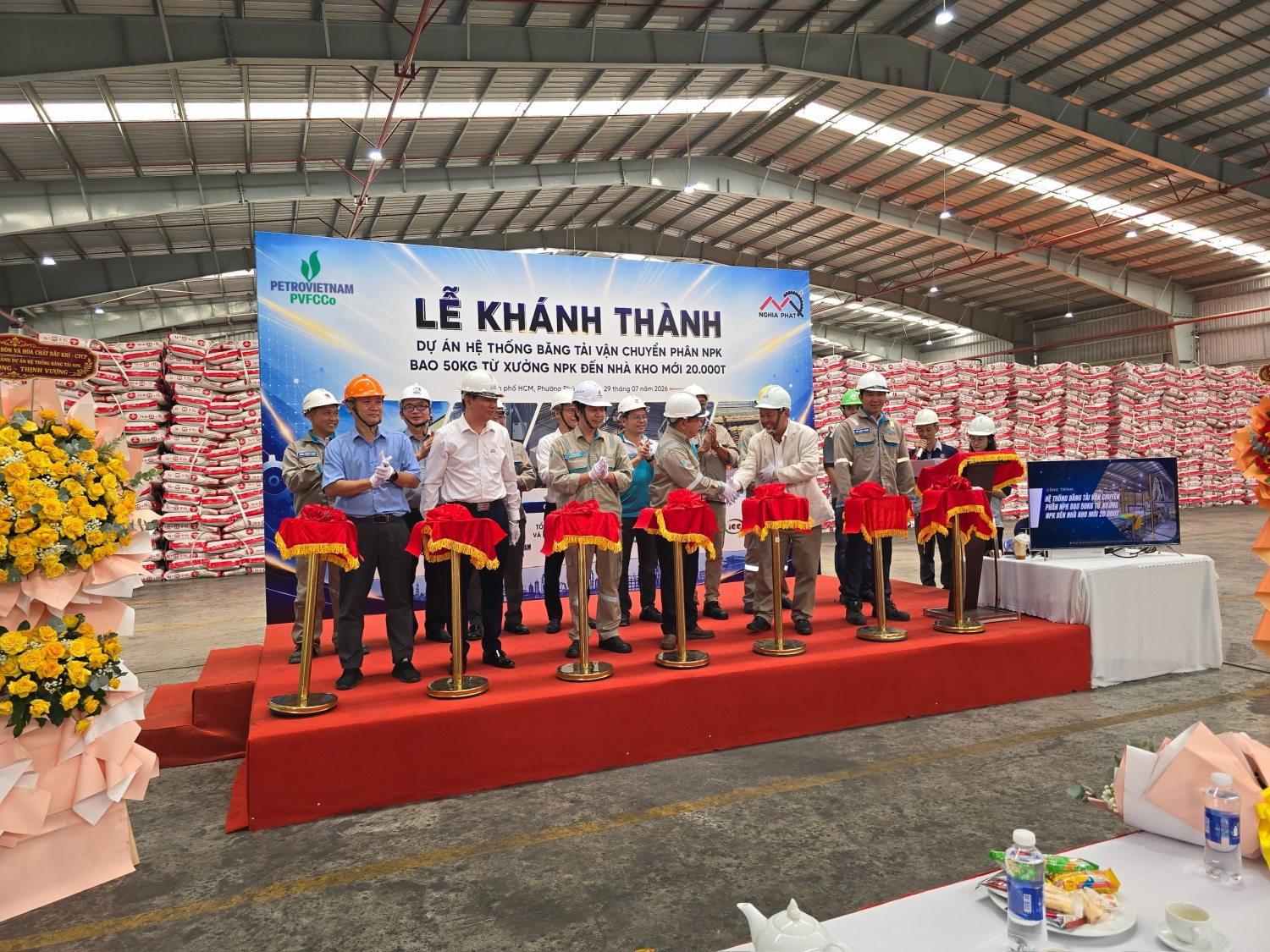PVFCCo – Phú Mỹ khánh thành Hệ thống băng tải phân bón công suất 55 tấn/giờ PVFCCo - Phú Mỹ khánh thành Hệ thống băng tải phân bón công suất 55 tấn/giờ