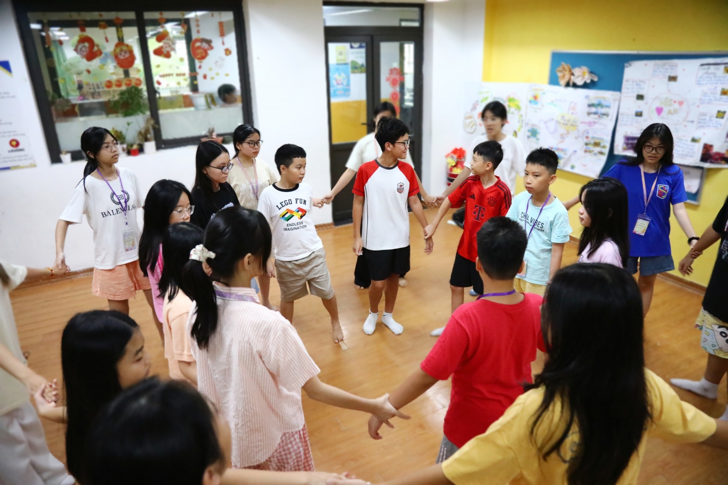 Trại hè Burst Outta Box 2026: Nơi trẻ bước ra vùng an toàn và tỏa sáng theo cách riêng Trại hè Burst Outta Box 2026: Nơi trẻ bước ra vùng an toàn và tỏa sáng theo cách riêng