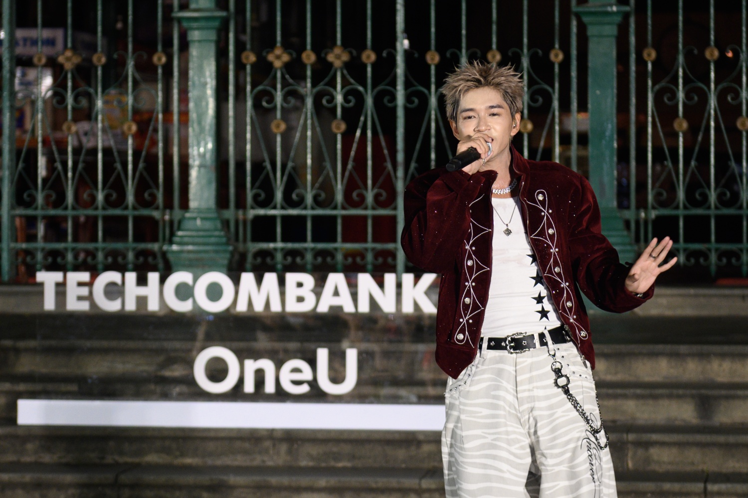 Techcombank OneU mang Techcombank OneU mang