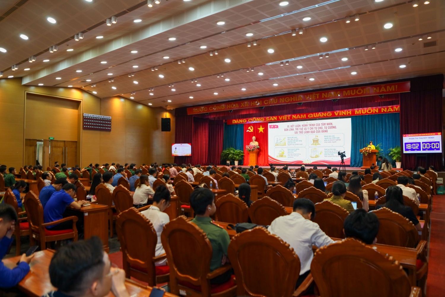 Đại diện Petrovietnam đạt giải Ba Hội thi Báo cáo viên, tuyên truyền viên giỏi Khu vực II Đại diện Petrovietnam đạt giải Ba Hội thi Báo cáo viên, tuyên truyền viên giỏi Khu vực II