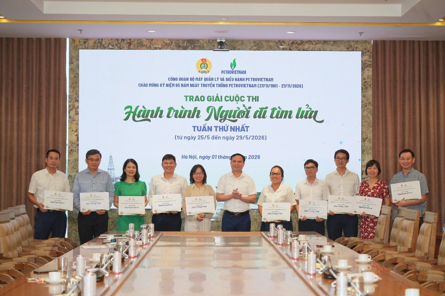 Khép lại Chặng 1 “Hành trình Người đi tìm lửa”: Khi lịch sử Petrovietnam lan tỏa trong mỗi người lao động Khép lại Chặng 1 “Hành trình Người đi tìm lửa”: Khi lịch sử Petrovietnam lan tỏa trong mỗi người lao động