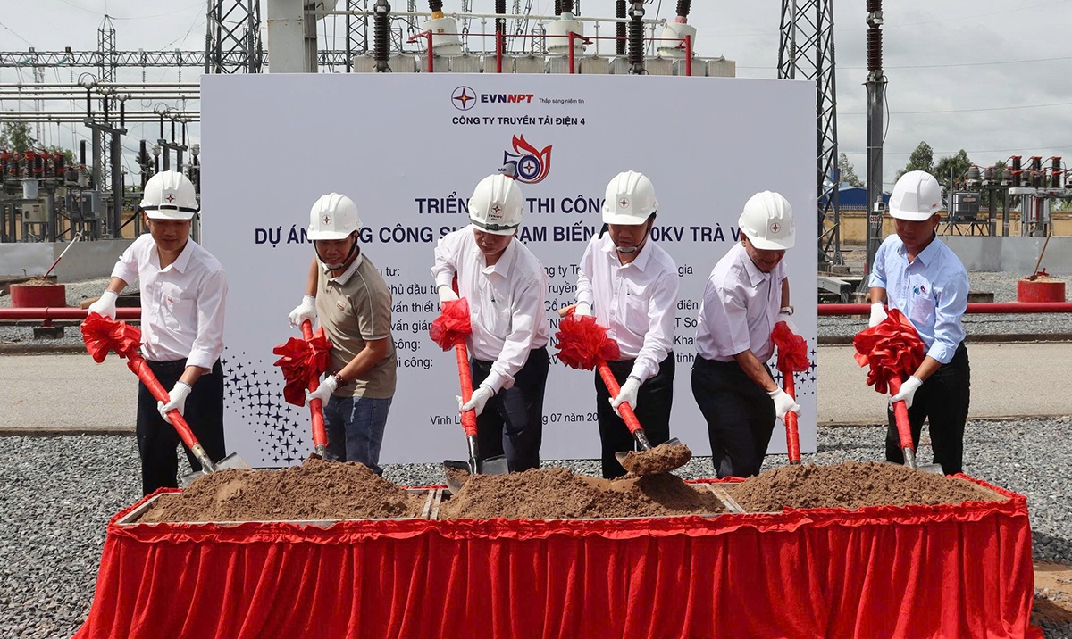 EVNNPT đồng loạt triển khai 2 công trình nâng năng lực truyền tải điện tại tỉnh Vĩnh Long EVNNPT đồng loạt triển khai 2 công trình nâng năng lực truyền tải điện tại tỉnh Vĩnh Long