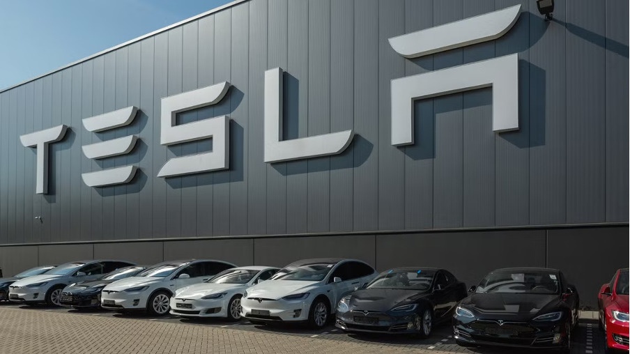 Thị trường xe điện tuần qua: Tesla dồn lực cho cuộc đua robot và AI Thị trường xe điện tuần qua: Tesla dồn lực cho cuộc đua robot và AI
