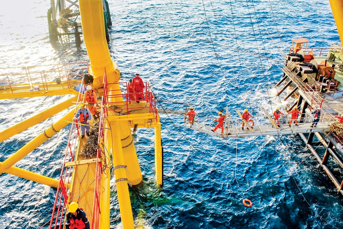 Petrovietnam - Trụ cột tăng trưởng, hạt nhân đầu tư chiến lược Petrovietnam - Trụ cột tăng trưởng, hạt nhân đầu tư chiến lược