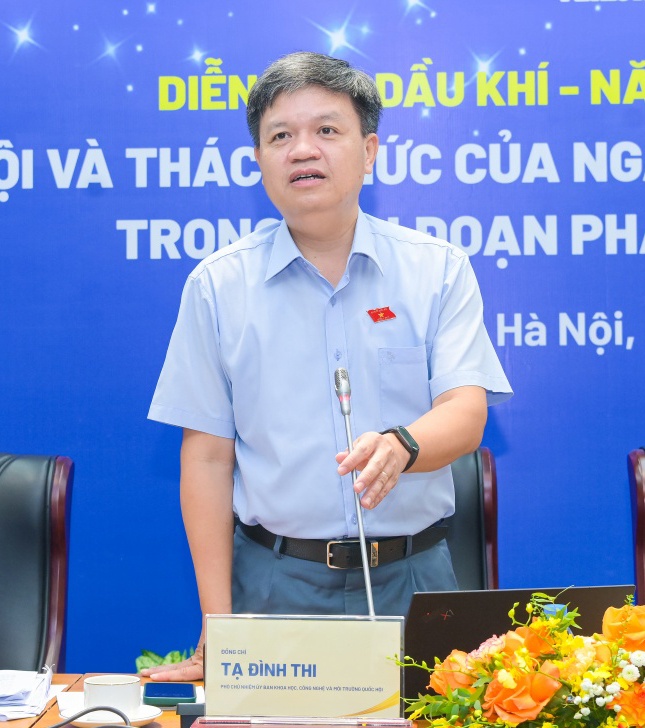 Mở không gian phát triển mới cho Petrovietnam Mở không gian phát triển mới cho Petrovietnam