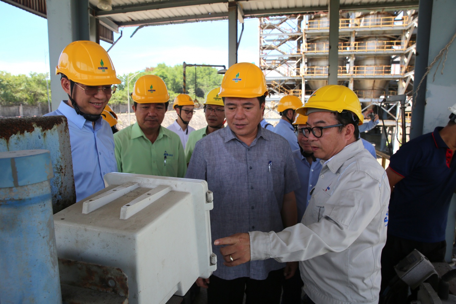 Thúc đẩy vận hành tối đa công suất, chủ động nguồn E100 cho xăng E10 Thúc đẩy vận hành tối đa công suất, chủ động nguồn E100 cho xăng E10
