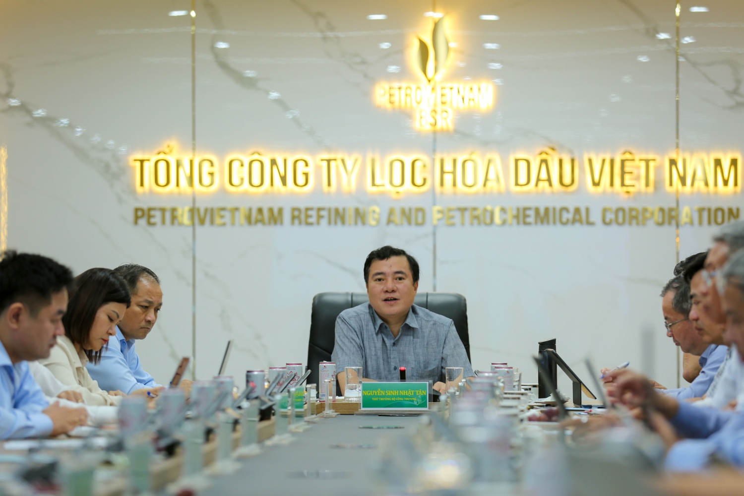 Thúc đẩy vận hành tối đa công suất, chủ động nguồn E100 cho xăng E10 Thúc đẩy vận hành tối đa công suất, chủ động nguồn E100 cho xăng E10
