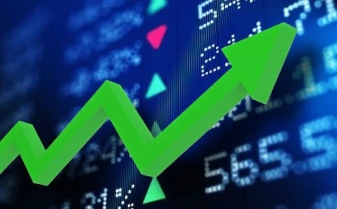 Tin nhanh chứng khoán ngày 3/8: Cổ phiếu trụ dẫn dắt, VN Index bật tăng hơn 27 điểm