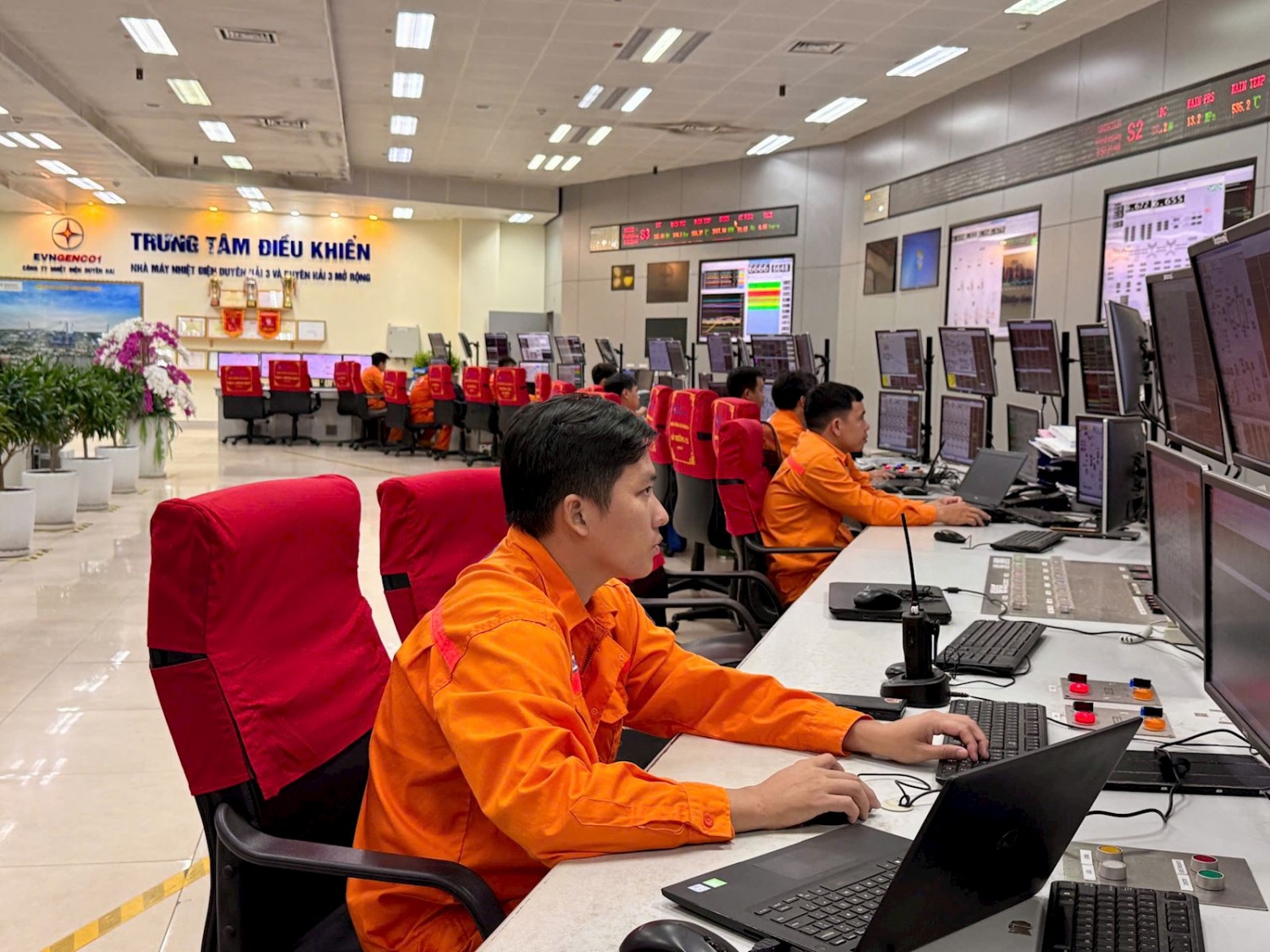 EVNGENCO1 vượt qua cao điểm mùa khô, chủ động ứng phó mùa mưa bão EVNGENCO1 vượt qua cao điểm mùa khô, chủ động ứng phó mùa mưa bão