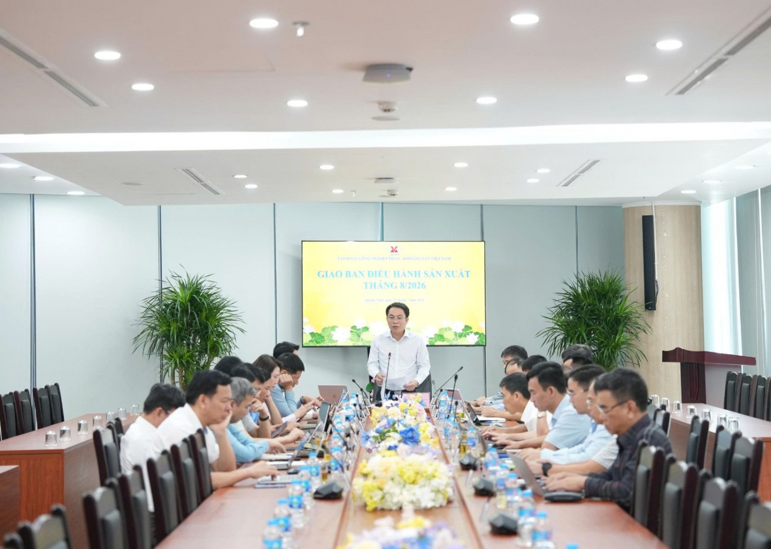 TKV giao ban sản xuất kinh doanh 
