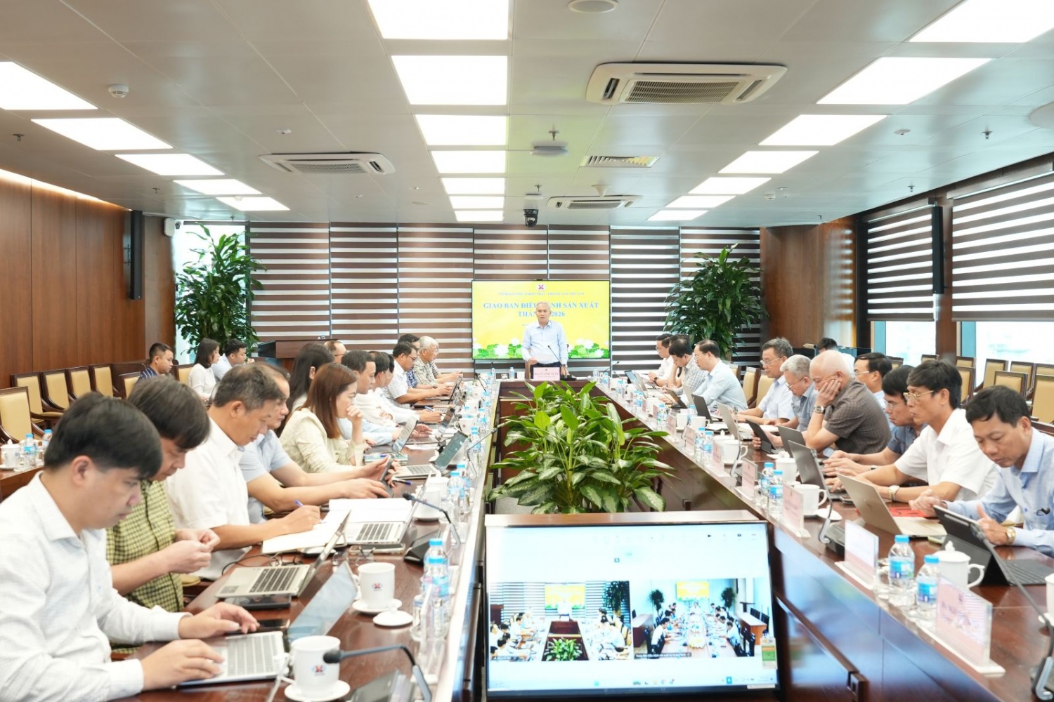 TKV giao ban sản xuất kinh doanh 