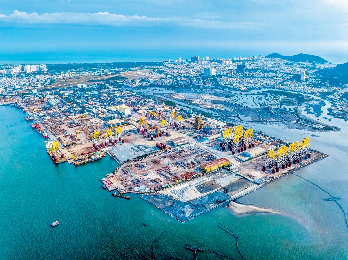Phát triển Trung tâm công nghiệp - dịch vụ năng lượng tái tạo: Một hướng đi cấp thiết