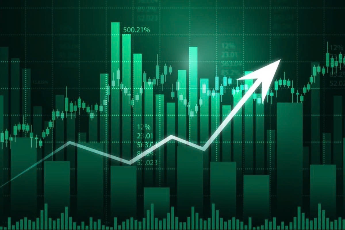 Tin nhanh chứng khoán ngày 4/8: Nhóm Vin nâng đỡ VN Index, thị trường tiến gần vùng 1.800 điểm Tin nhanh chứng khoán ngày 4/8: Nhóm Vin nâng đỡ VN Index, thị trường tiến gần vùng 1.800 điểm