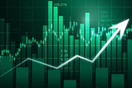 Tin nhanh chứng khoán ngày 4/8: Nhóm Vin nâng đỡ VN Index, thị trường tiến gần vùng 1.800 điểm