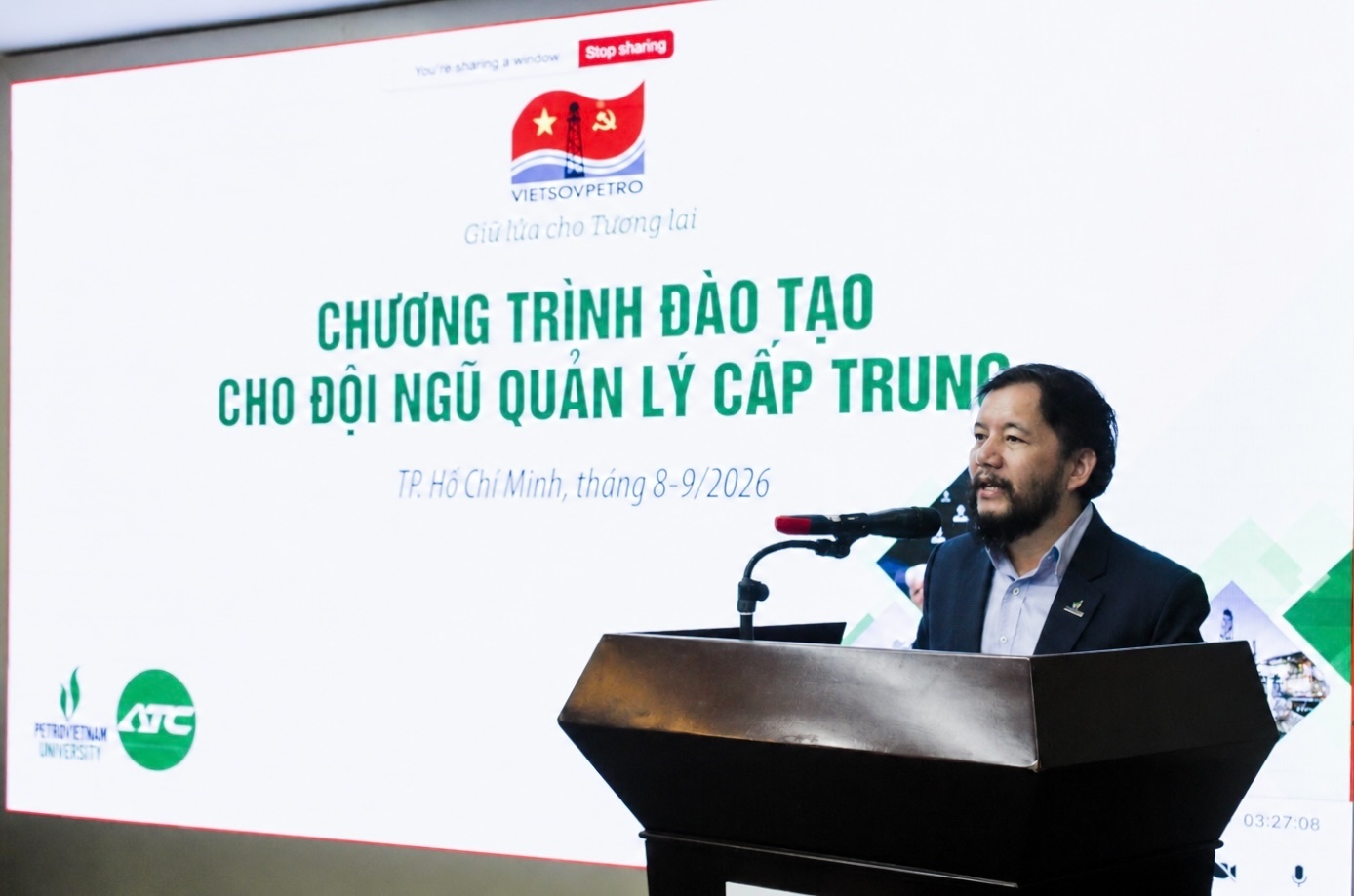 Vietsovpetro khởi động chương trình đào tạo nâng cao năng lực quản lý cấp trung Vietsovpetro khởi động chương trình đào tạo nâng cao năng lực quản lý cấp trung