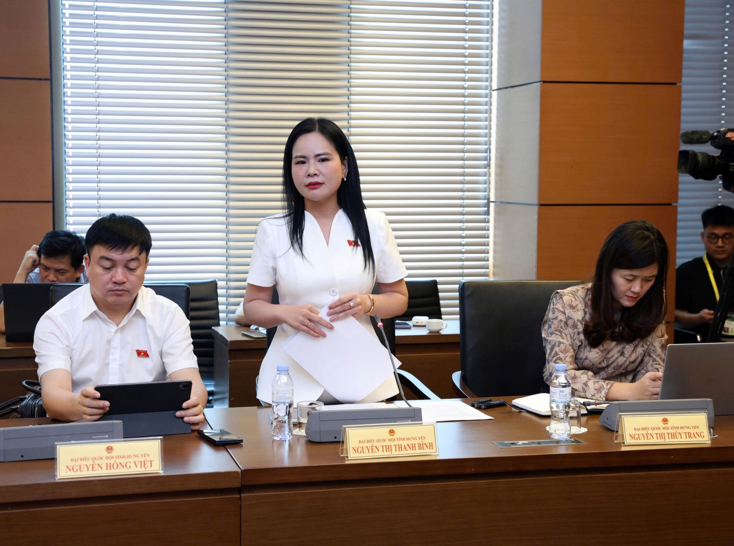 ĐBQH Nguyễn Thị Bình: Hoàn thiện khung pháp lý để mở đường phát triển năng lượng ngoài khơi ĐBQH Nguyễn Thị Bình: Hoàn thiện khung pháp lý để mở đường phát triển năng lượng ngoài khơi