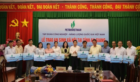 Petrovietnam đồng hành cùng An Giang chăm lo an sinh xã hội