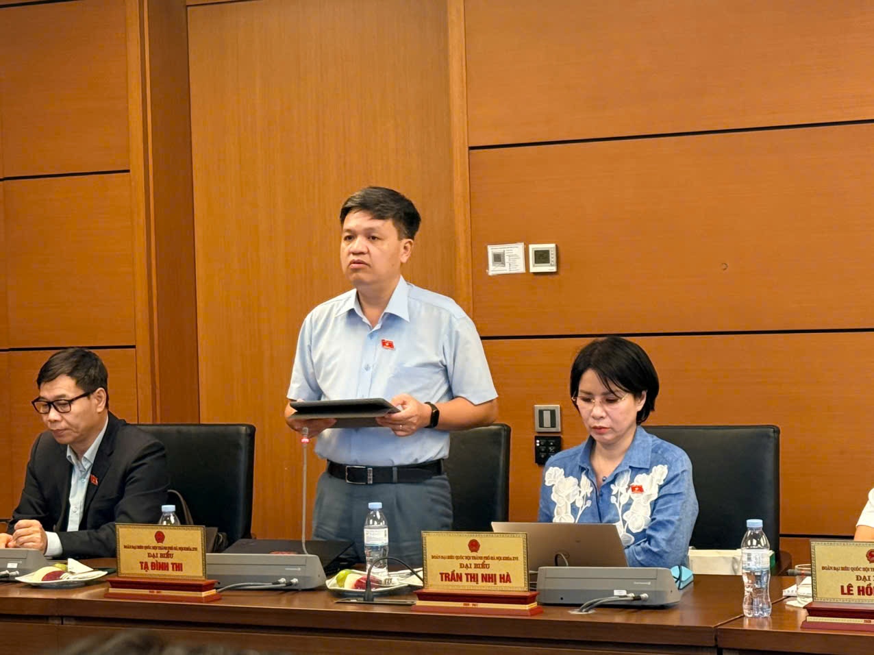 ĐBQH Tạ Đình Thi: Cần thiết lập cơ chế khai thác hạ tầng dầu khí phục vụ phát triển kinh tế biển