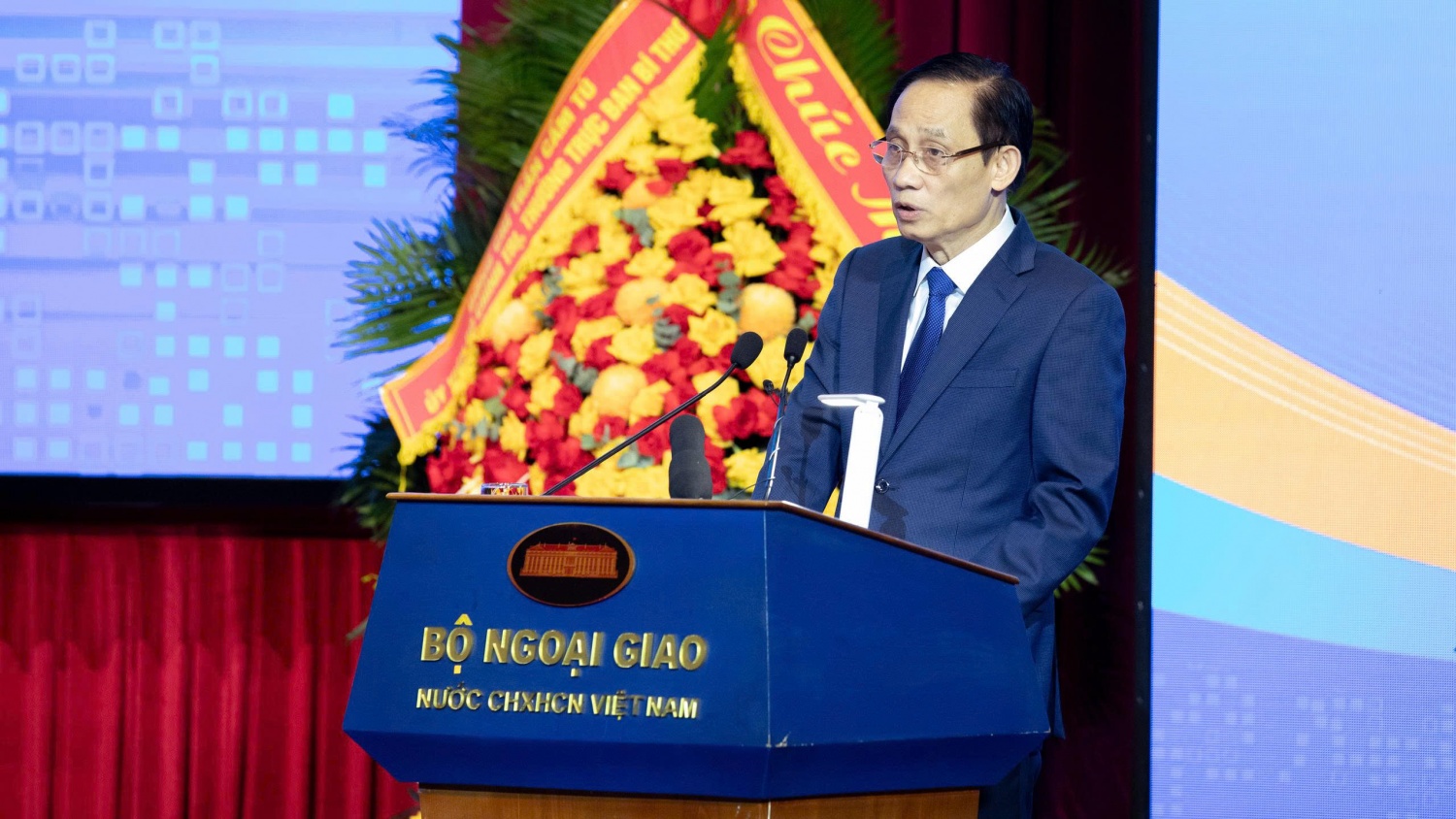 Nhận thức đúng vị trí, vai trò của đối ngoại Đảng và đối ngoại nhân dân trong tình hình mới