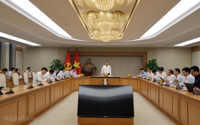 Khẩn trương hoàn thiện đề xuất cơ chế, chính sách phát triển Trung tâm lọc hóa dầu và năng lượng quốc gia tại Dung Quất (Quảng Ngãi) Khẩn trương hoàn thiện đề xuất cơ chế, chính sách phát triển Trung tâm lọc hóa dầu và năng lượng quốc gia tại Dung Quất (Quảng Ngãi)