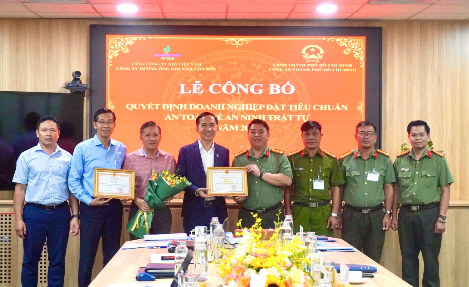 NCSP vinh dự được UBND Thành phố Hồ Chí Minh và Giám đốc Công an Thành phố Hồ Chí Minh ghi nhận và khen thưởng