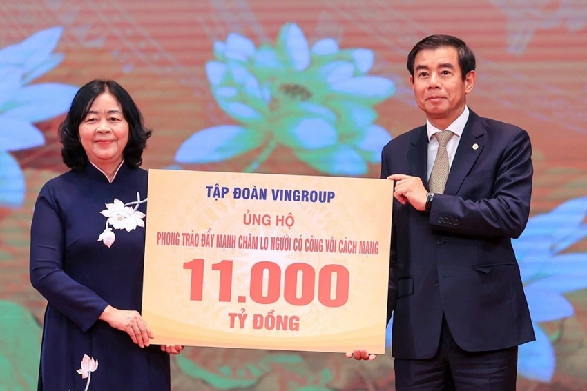 Tập đoàn Vingroup ủng hộ 11.000 tỷ đồng để thực hiện xây nhà tặng Bà mẹ Việt Nam Anh hùng, nuôi con liệt sĩ và xét nghiệm ADN liệt sĩ Tập đoàn Vingroup ủng hộ 11.000 tỷ đồng để thực hiện xây nhà tặng Bà mẹ Việt Nam Anh hùng, nuôi con liệt sĩ và xét nghiệm ADN liệt sĩ