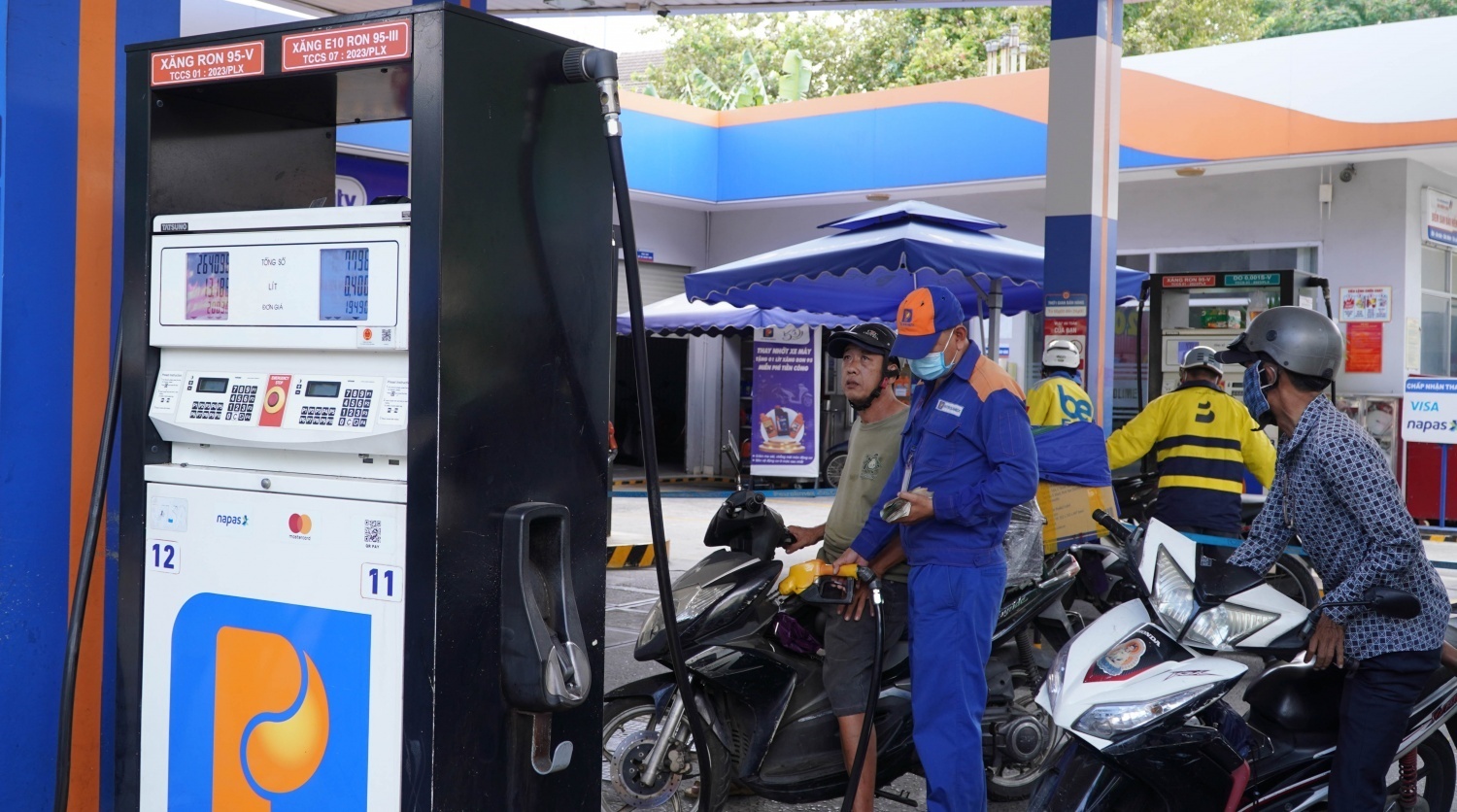 Để doanh nghiệp tự quyết định giá xăng dầu: Bước đi hướng tới thị trường ổn định và cạnh tranh