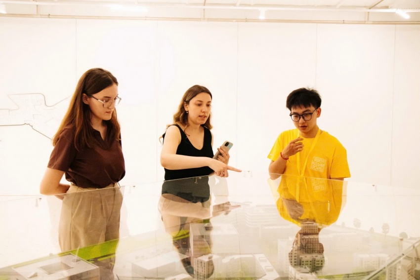Sinh viên PVU xuất sắc giành giải Nhất tại Liên hoan Môi trường Thanh niên Quốc tế Green Step 2026 Sinh viên PVU xuất sắc giành giải Nhất tại Liên hoan Môi trường Thanh niên Quốc tế
