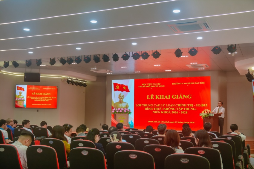 Khai giảng lớp Trung cấp Lý luận chính trị H3.B15 (2026 - 2028), hệ không tập trung PVCollege khai giảng lớp Trung cấp Lý luận chính trị khóa 2026-2028