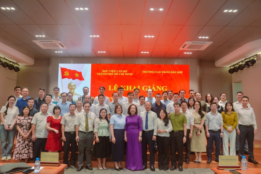 Khai giảng lớp Trung cấp Lý luận chính trị H3.B15 (2026 - 2028), hệ không tập trung PVCollege khai giảng lớp Trung cấp Lý luận chính trị khóa 2026-2028