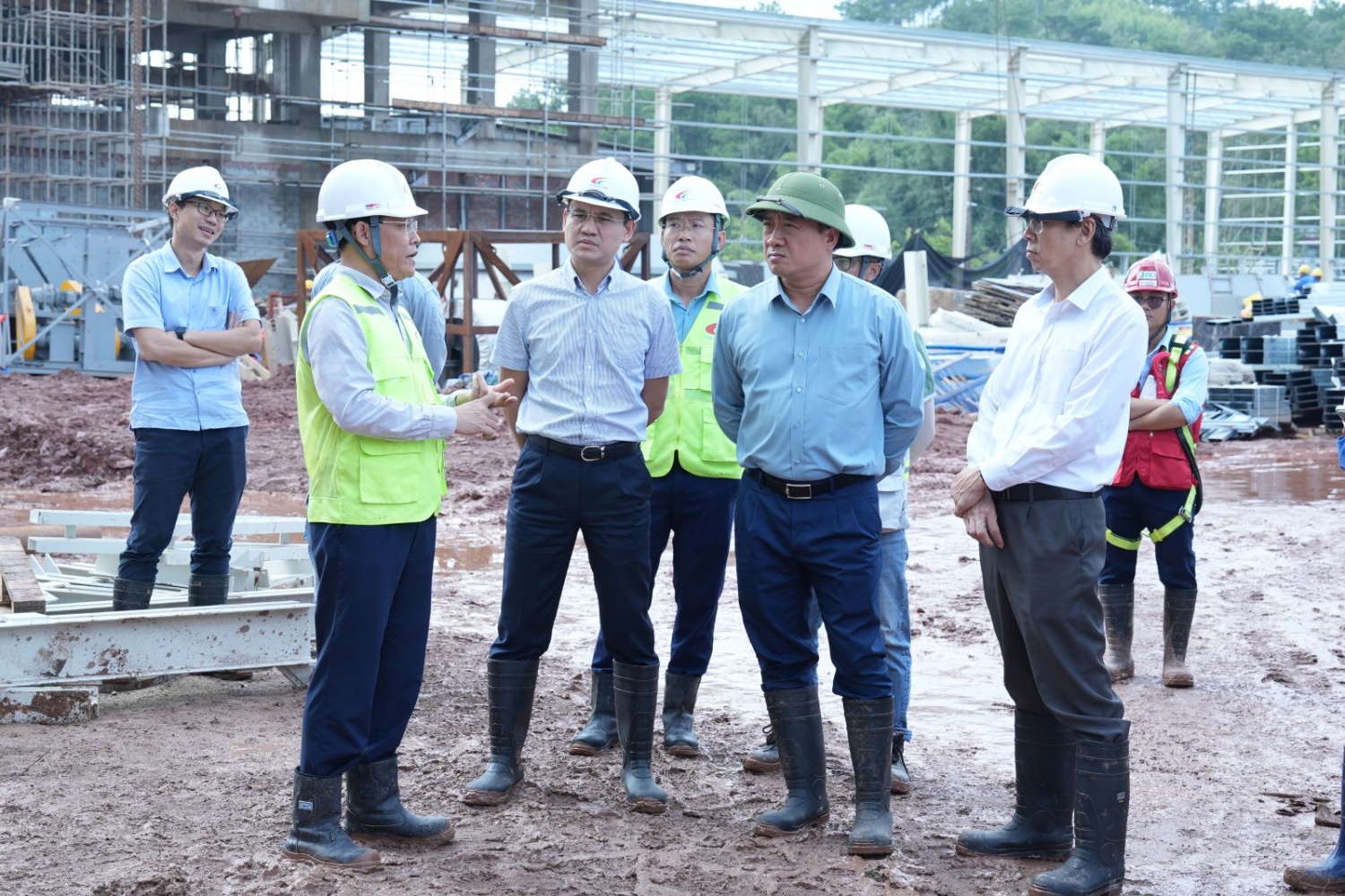 TKV tập trung cao độ triển khai dự án NMNĐ Na Dương II và hệ thống FGD NMNĐ Na Dương I