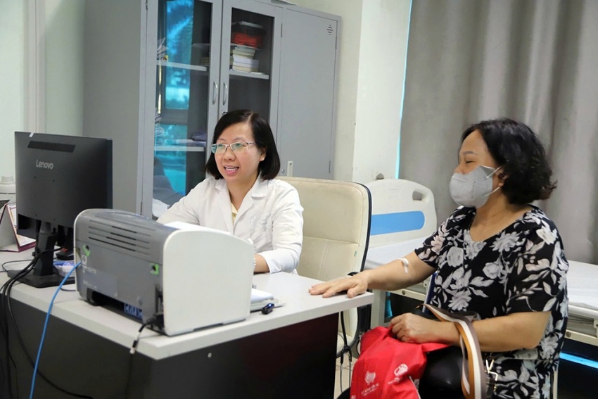 Sau hơn một tháng mở rộng BHYT ngoại trú: Người bệnh được lợi gì? Sau hơn một tháng mở rộng BHYT ngoại trú: Người bệnh được lợi gì?