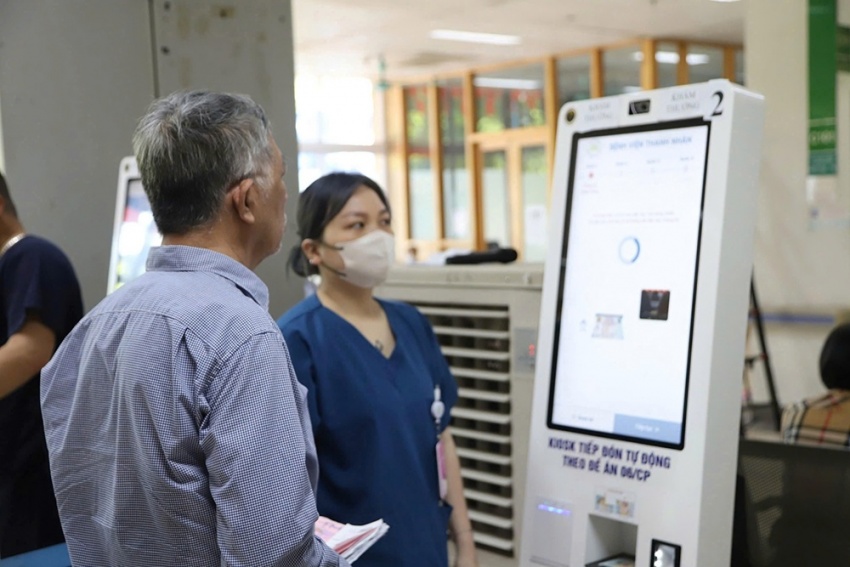 Sau hơn một tháng mở rộng BHYT ngoại trú: Người bệnh được lợi gì? Sau hơn một tháng mở rộng BHYT ngoại trú: Người bệnh được lợi gì?