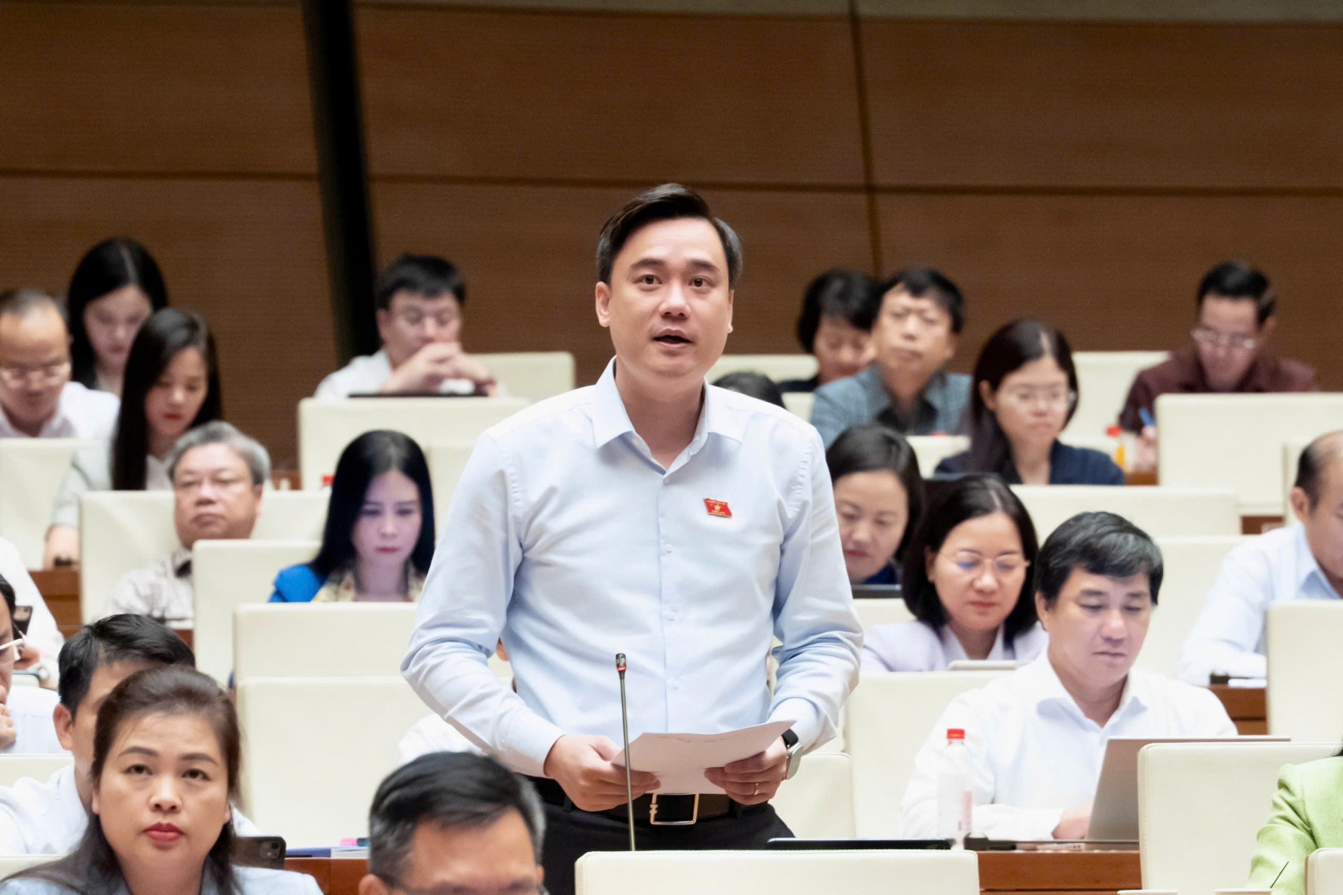 Đại biểu Quốc hội đề nghị làm rõ căn cứ bồi thường của Nhà nước trong quản lý thuế Đại biểu Quốc hội đề nghị làm rõ căn cứ bồi thường của Nhà nước trong quản lý thuế