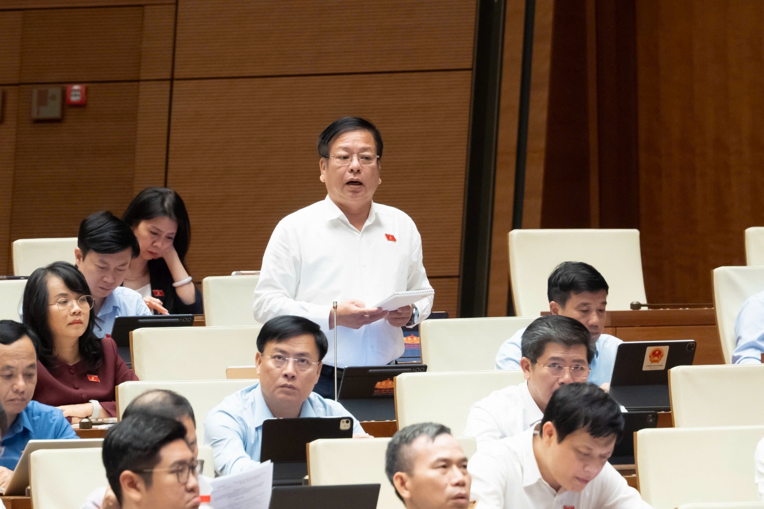Đại biểu Quốc hội đề nghị làm rõ căn cứ bồi thường của Nhà nước trong quản lý thuế Đại biểu Quốc hội đề nghị làm rõ căn cứ bồi thường của Nhà nước trong quản lý thuế