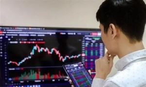 Nhận định thị trường chứng khoán ngày 12/8: Tăng tỷ trọng cổ phiếu đang có lợi nhuận