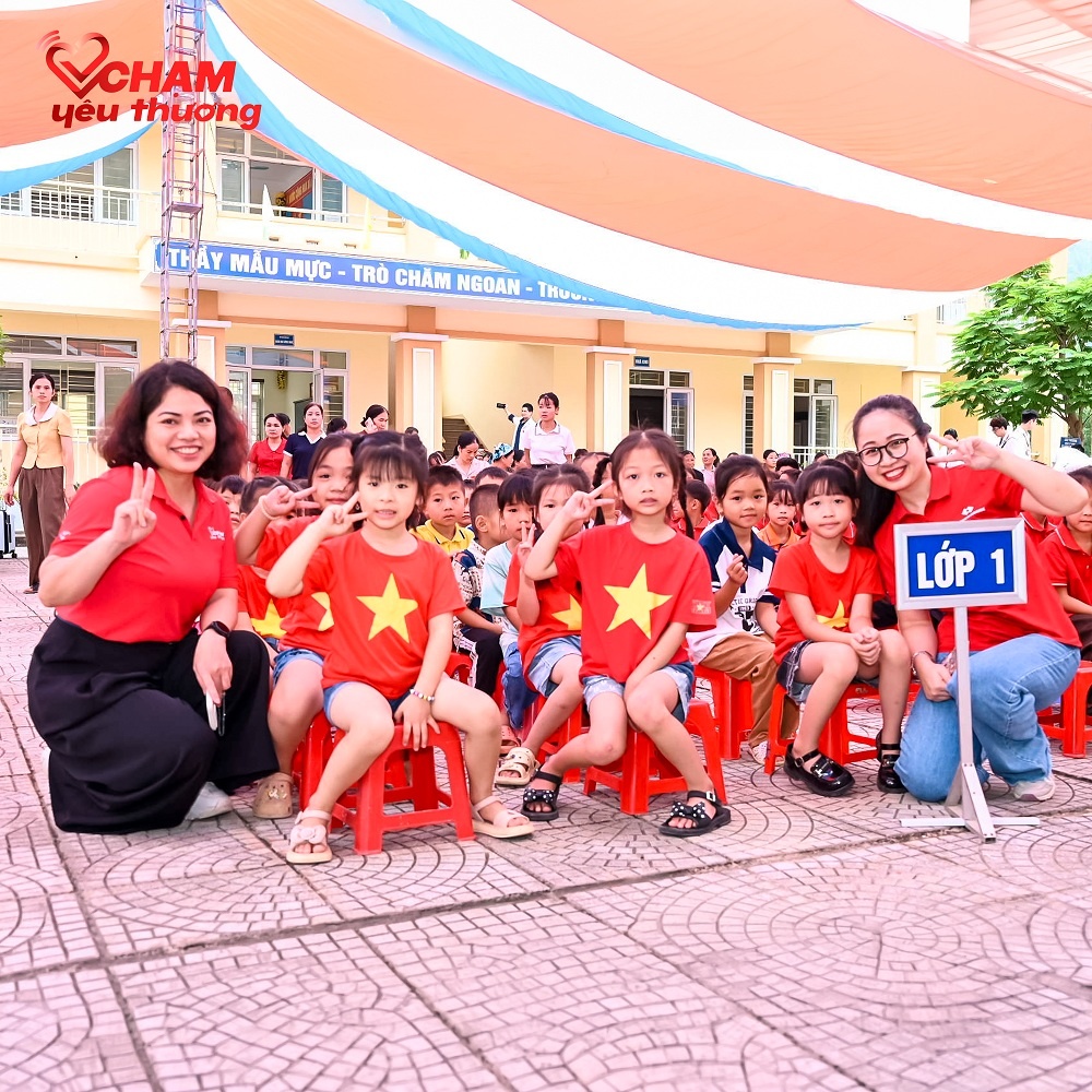 Quỹ Chạm Yêu Thương khởi động chương trình “Tiếp sức em tới trường 2026” Quỹ Chạm Yêu Thương khởi động chương trình “Tiếp sức em tới trường 2026”