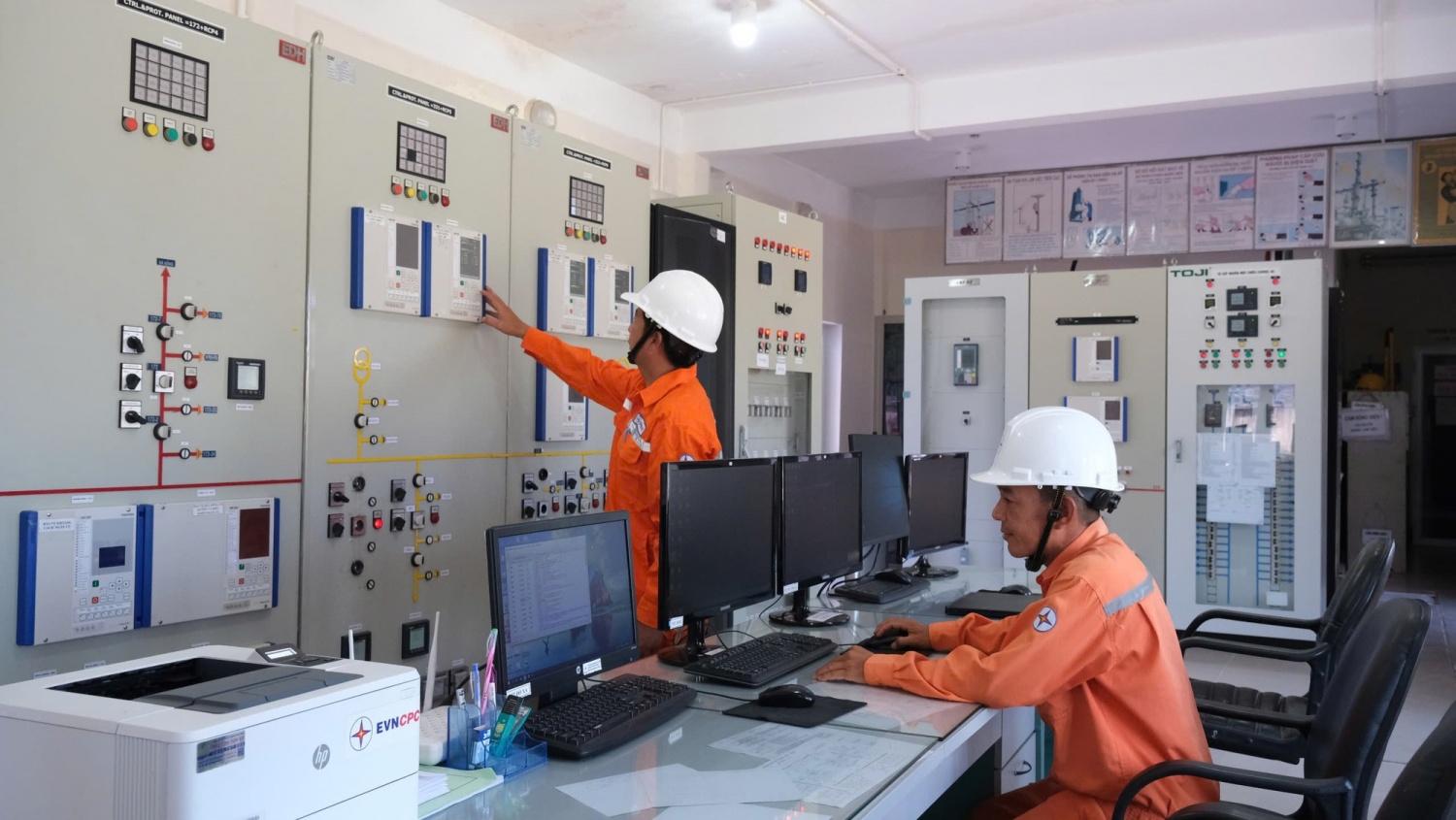 EVN chuẩn bị phương án bảo đảm điện trước nguy cơ phụ tải cực đại trong tháng 8 EVN chuẩn bị phương án bảo đảm điện trước nguy cơ phụ tải cực đại trong tháng 8