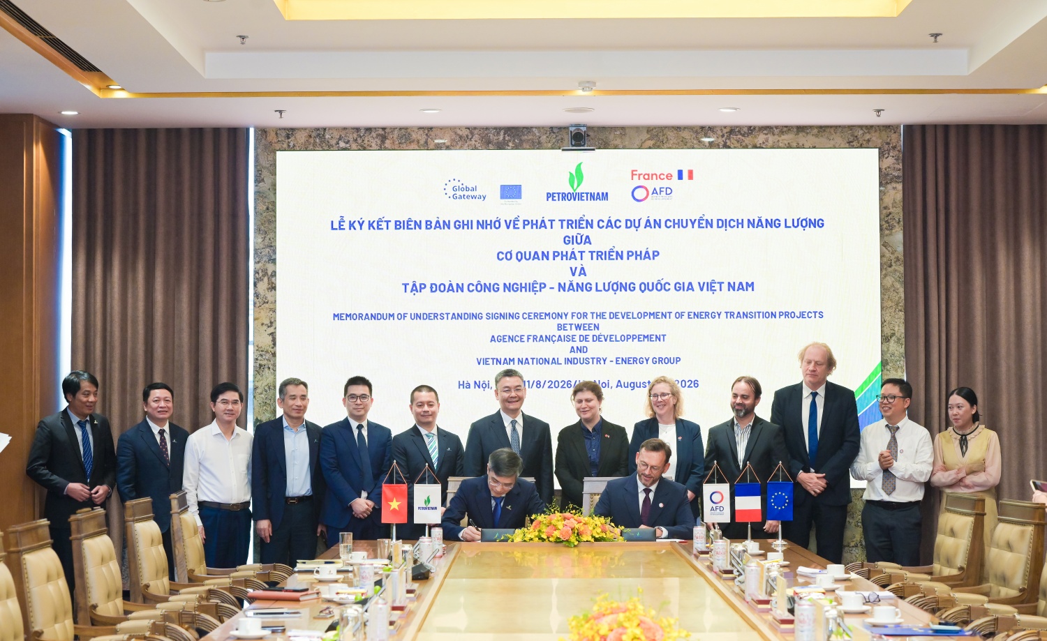 Petrovietnam và AFD ký Biên bản ghi nhớ (MoU) về hợp tác phát triển các dự án chuyển dịch năng lượng Petrovietnam và AFD ký Biên bản ghi nhớ (MoU) về hợp tác phát triển các dự án chuyển dịch năng lượng